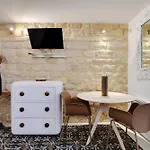 Pick A Flat\'S Apartment In Bastille - Rue Amelot